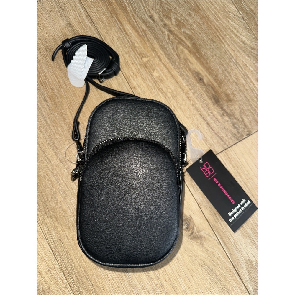 No Boundaries Rounded Phone Crossbody Bag Purse Faux Leatherβ Black NEW